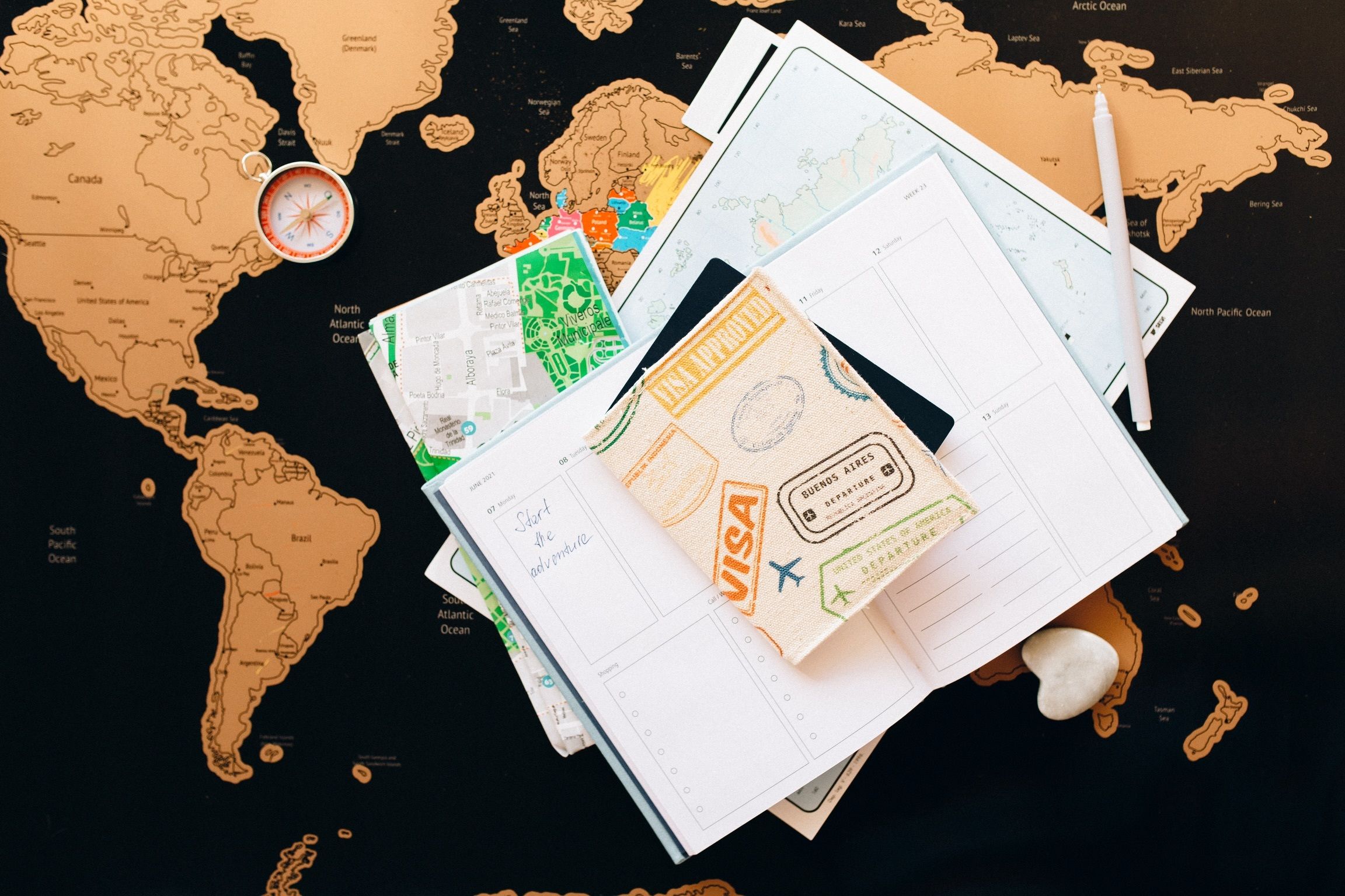perbedaan visa dan paspor 2