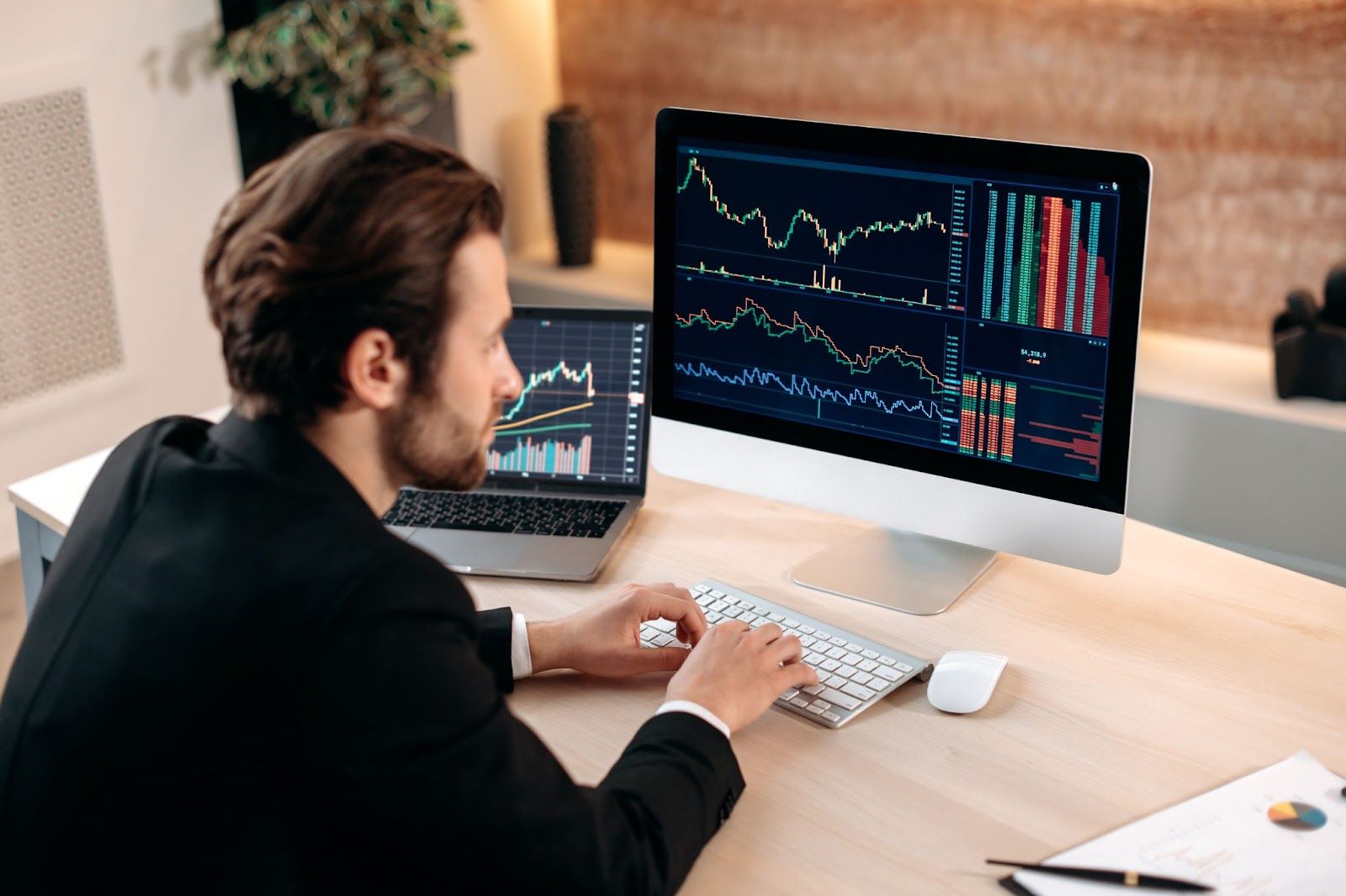 Apa Itu Investasi Saham, Cara Kerja, Risiko, dan Keuntungannya
