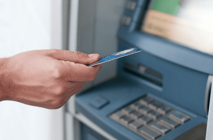 Daftar Biaya Transfer Bank Indonesia ke Luar Negeri (Update 2025)
